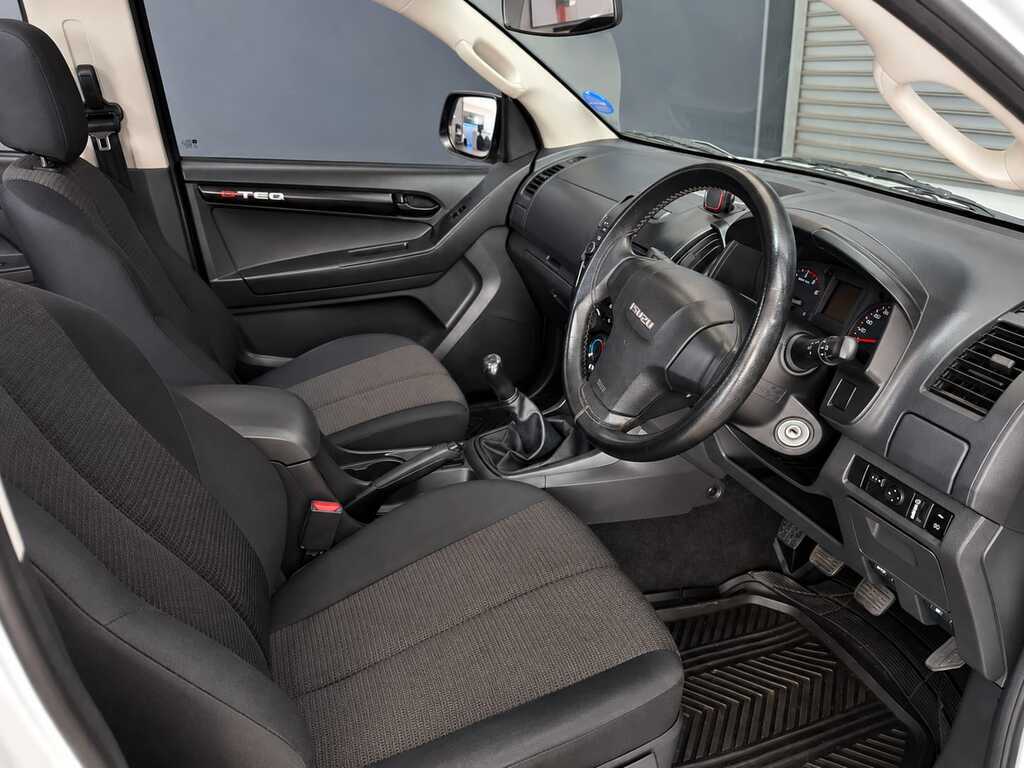 ISUZU KB KB 250 D-TEQ LE P/U D/C - 9