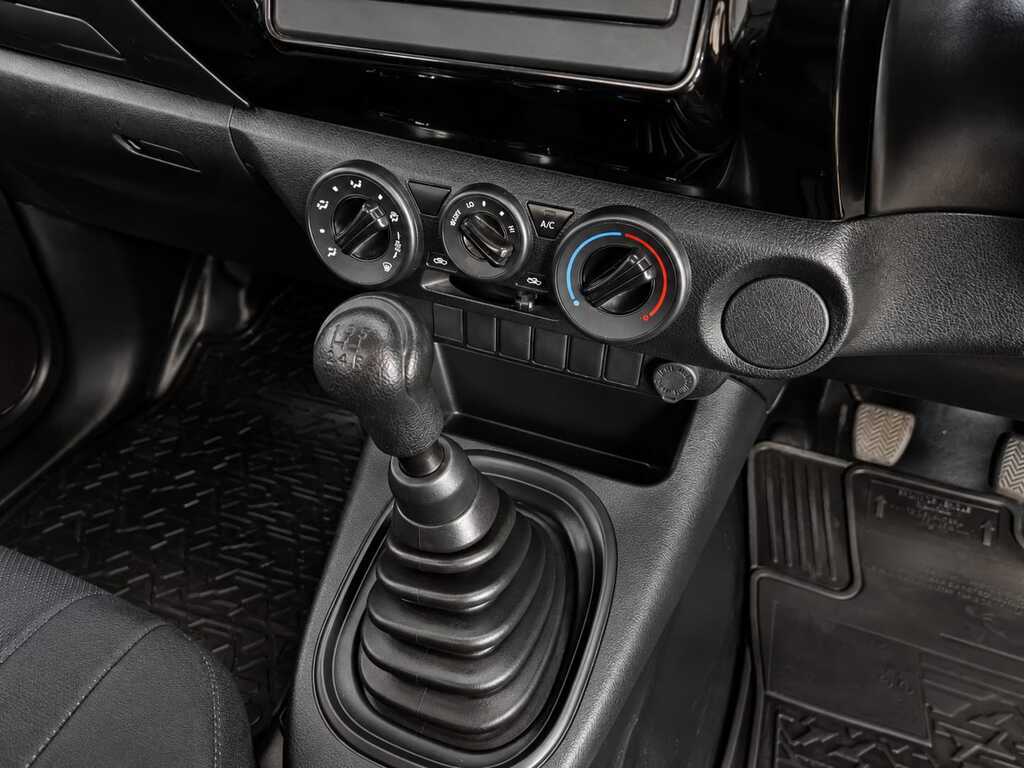 TOYOTA HILUX HILUX 2.4 GD S A/C P/U S/C - 6
