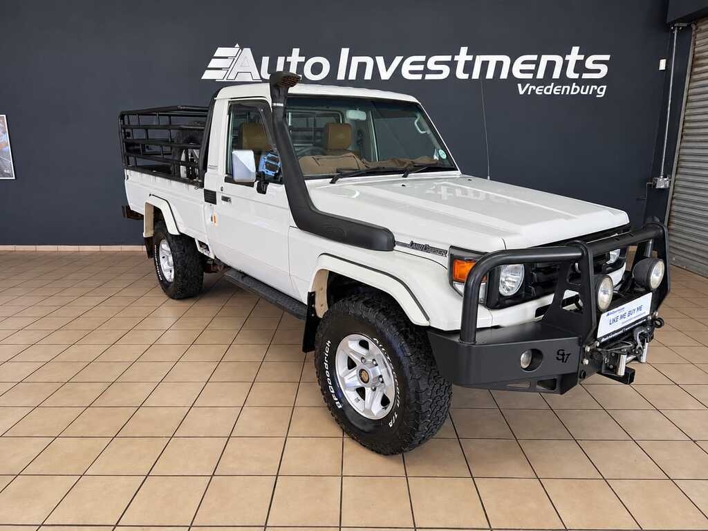 TOYOTA LAND CRUISER PICK UP LAND CRUISER 4.5 PETROL P/U S/C - 1