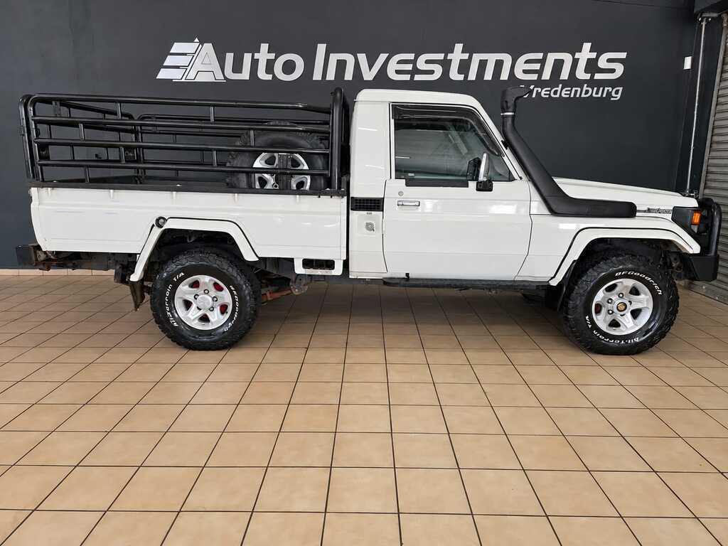 TOYOTA LAND CRUISER PICK UP LAND CRUISER 4.5 PETROL P/U S/C - 2