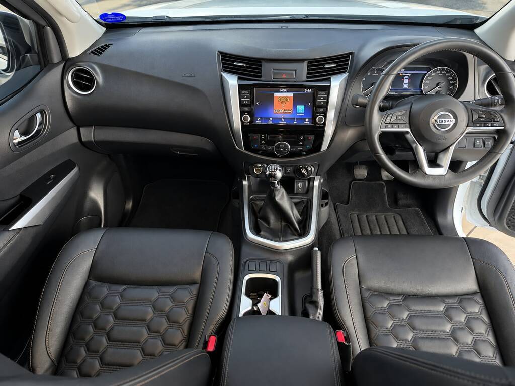 NISSAN NAVARA NAVARA 2.5DDTI LE/LE PLUS 4X4 D/C P/U - 7