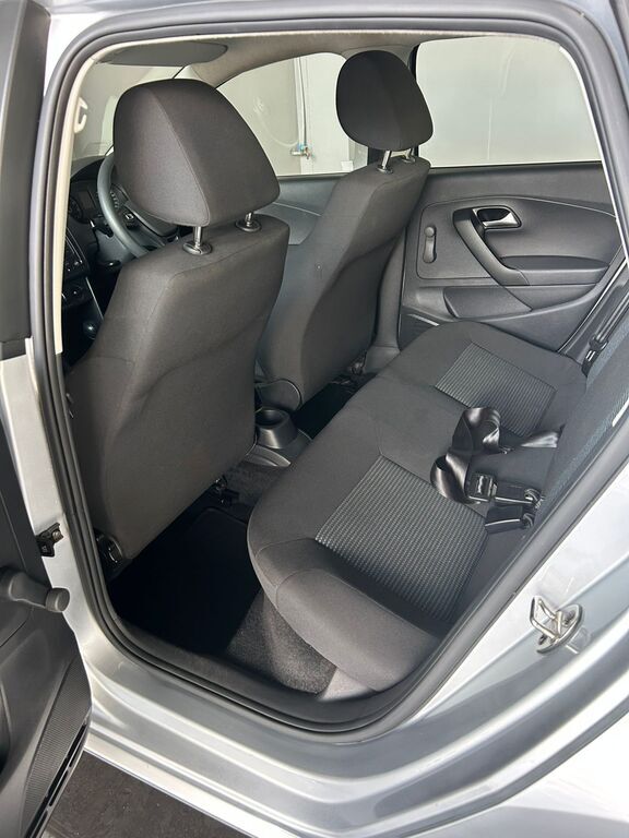 VOLKSWAGEN POLO VIVO POLO VIVO 1.6 COMFORTLINE TIP (5DR) - 10
