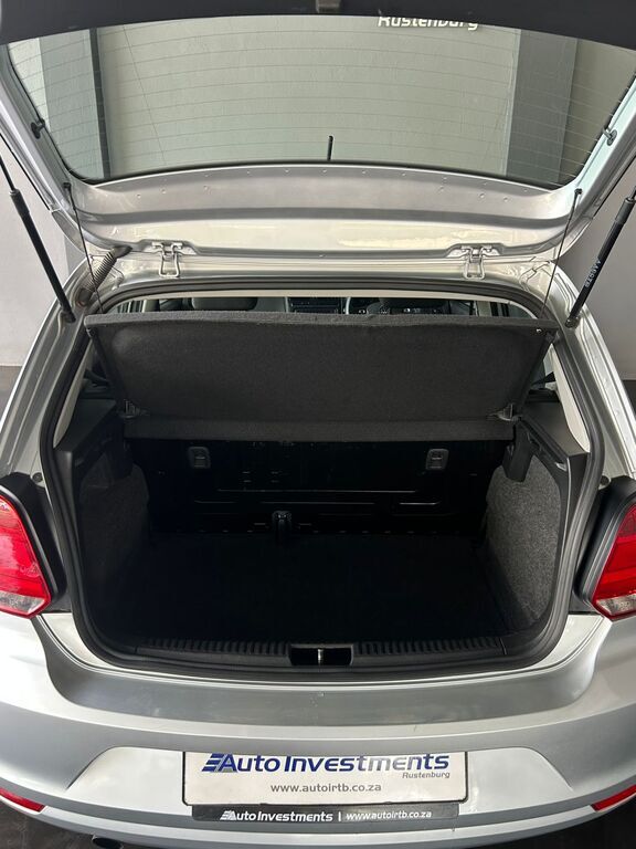 VOLKSWAGEN POLO VIVO POLO VIVO 1.6 COMFORTLINE TIP (5DR) - 19