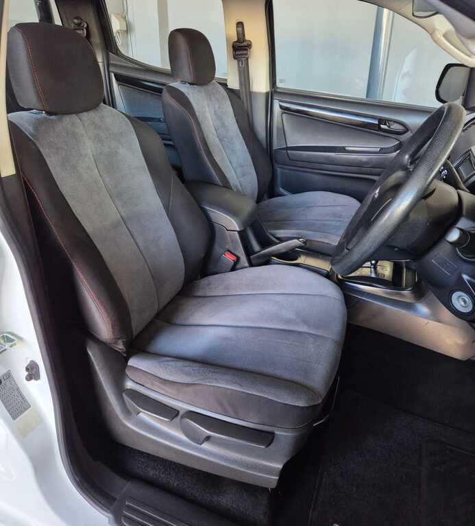 ISUZU D-MAX D-MAX 250 HO HI-RIDER A/T D/C P/U
