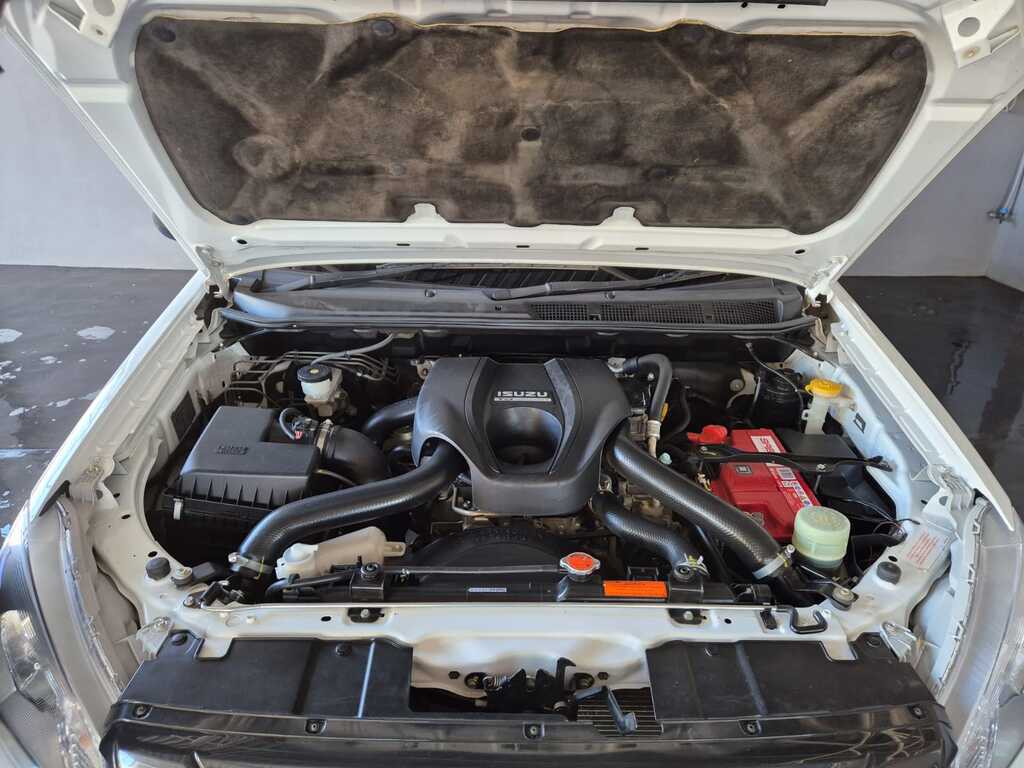 ISUZU D-MAX D-MAX 250 HO HI-RIDER A/T D/C P/U