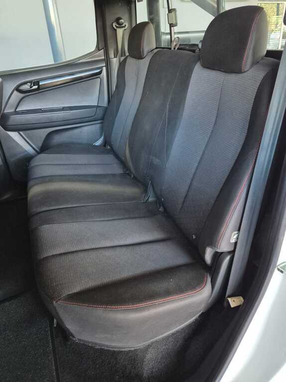 ISUZU D-MAX D-MAX 250 HO HI-RIDER A/T D/C P/U