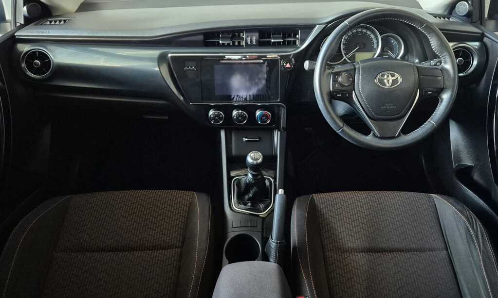 TOYOTA AURIS AURIS 1.6 XS