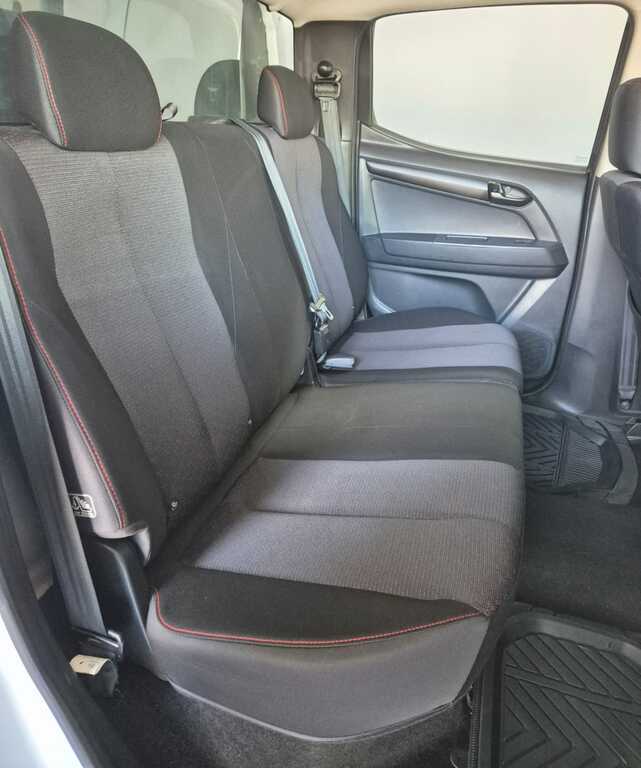 ISUZU D-MAX D-MAX 250 HO HI-RIDER D/C P/U - 12