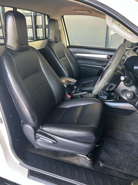 TOYOTA HILUX HILUX 2.4 GD-6 RB RAIDER P/U S/C