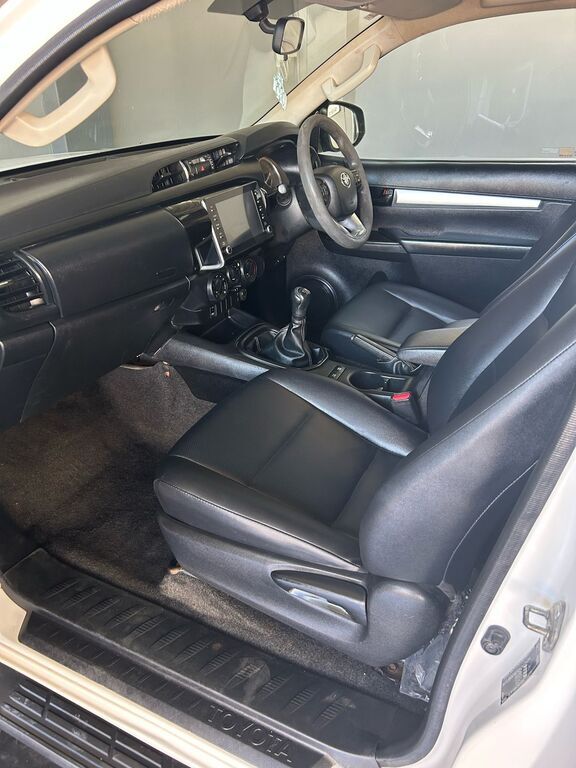 TOYOTA HILUX HILUX 2.4 GD-6 RB RAIDER P/U S/C