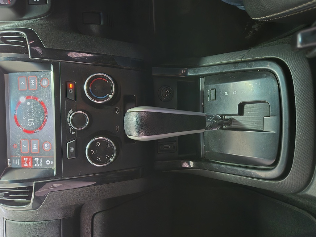 ISUZU D-MAX D-MAX 300 LX A/T E/CAB P/U