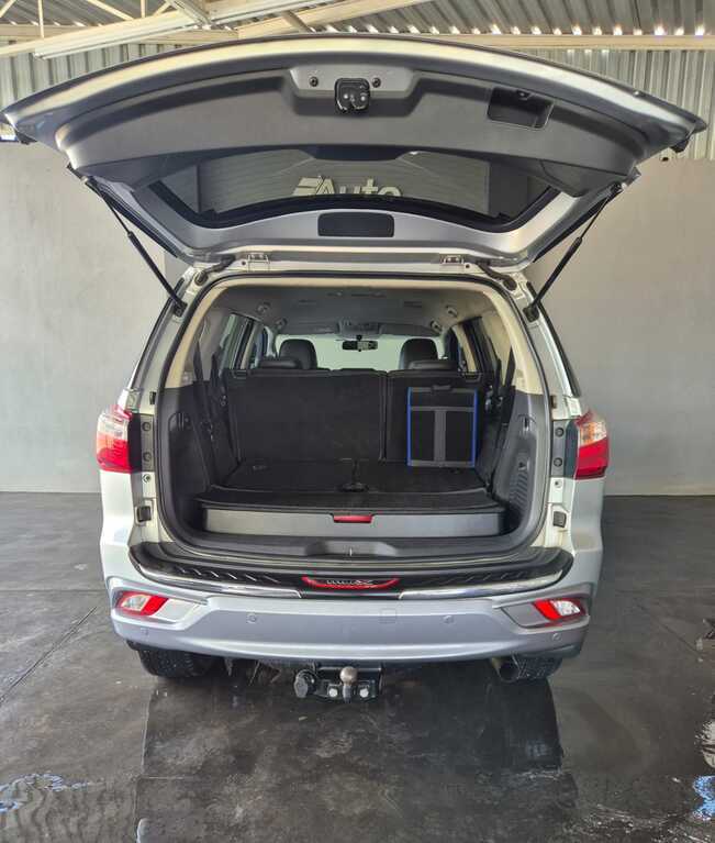 ISUZU MU-X MU-X 3.0D A/T