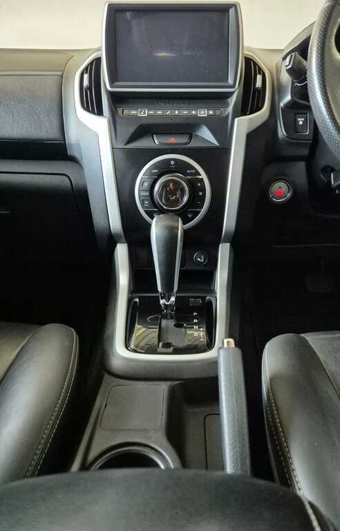 ISUZU MU-X MU-X 3.0D A/T