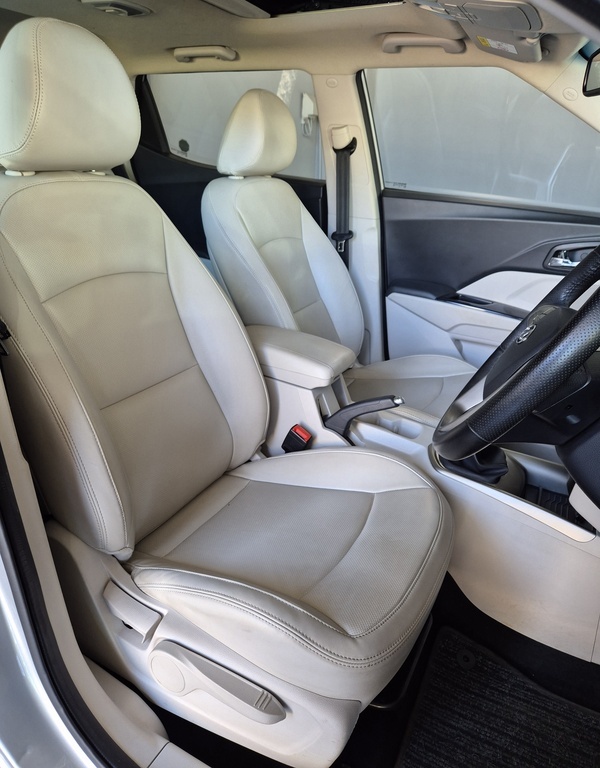 MAHINDRA XUV300 XUV300 1.5D (W8) - 11