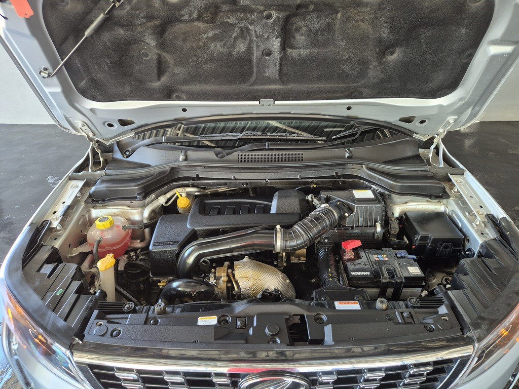 MAHINDRA XUV300 XUV300 1.5D (W8) - 17