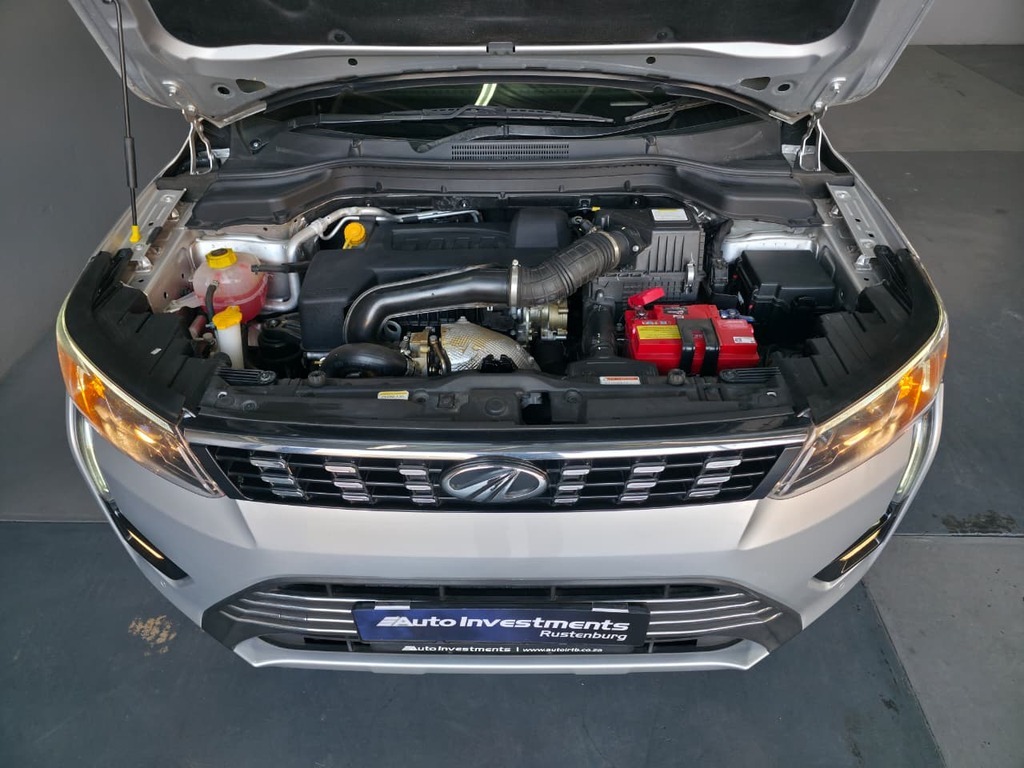 MAHINDRA XUV300 XUV300 1.5D (W8)