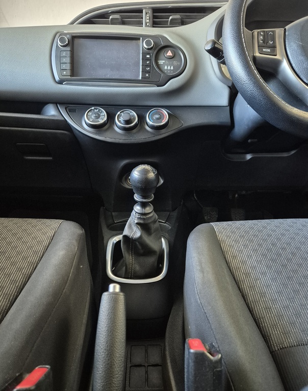 TOYOTA YARIS YARIS 1.3 XS 5Dr