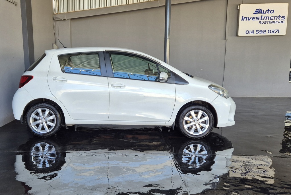 TOYOTA YARIS YARIS 1.3 XS 5Dr