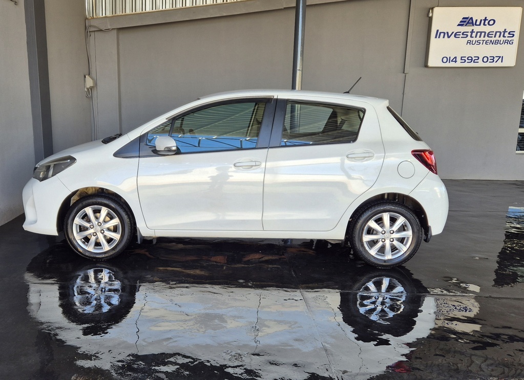 TOYOTA YARIS YARIS 1.3 XS 5Dr