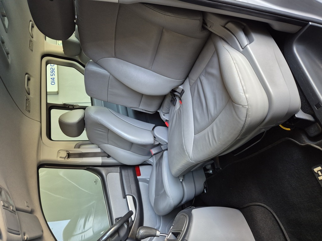 HYUNDAI H-1 H-1 2.5 CRDI WAGON A/T