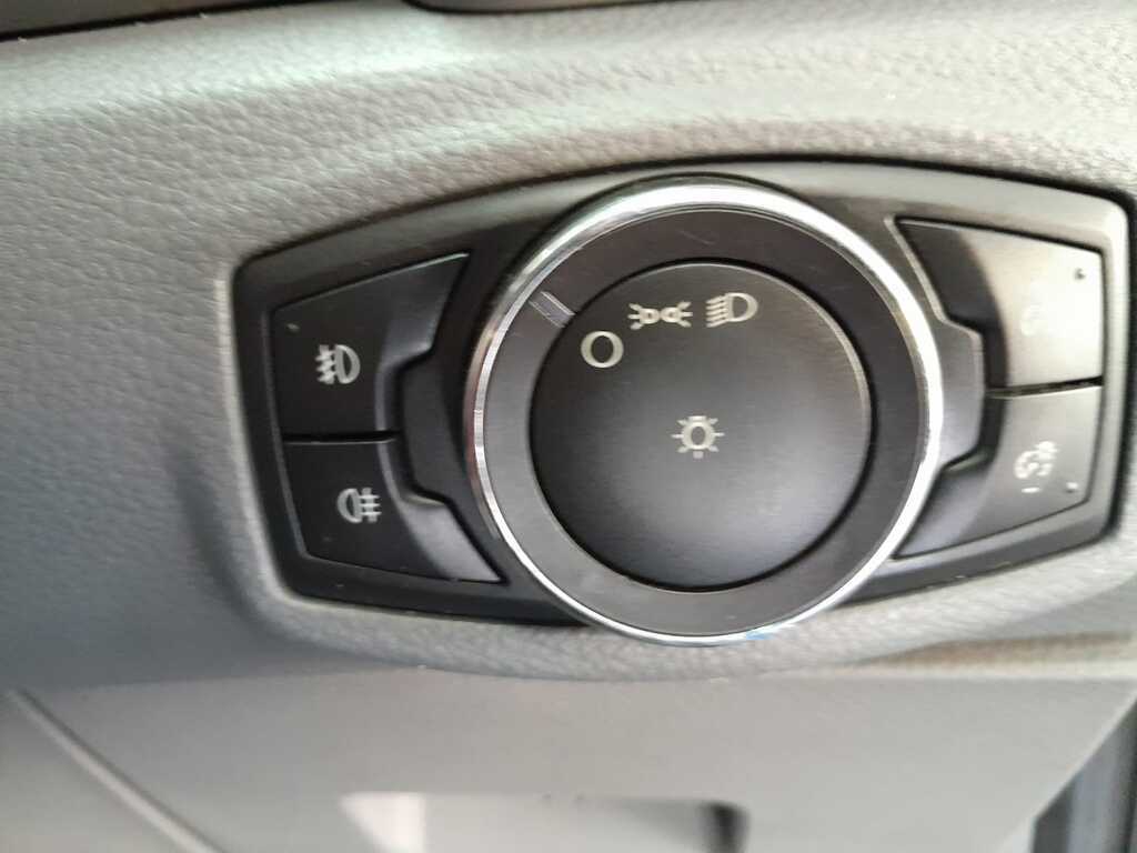 FORD EVEREST EVEREST 2.2 TDCi  XLT A/T - 16