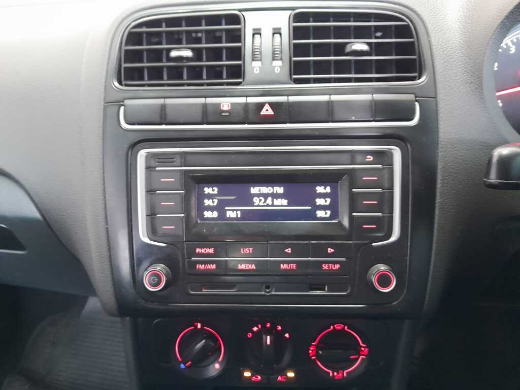 VOLKSWAGEN POLO VIVO POLO VIVO 1.4 TRENDLINE (5DR) - 17