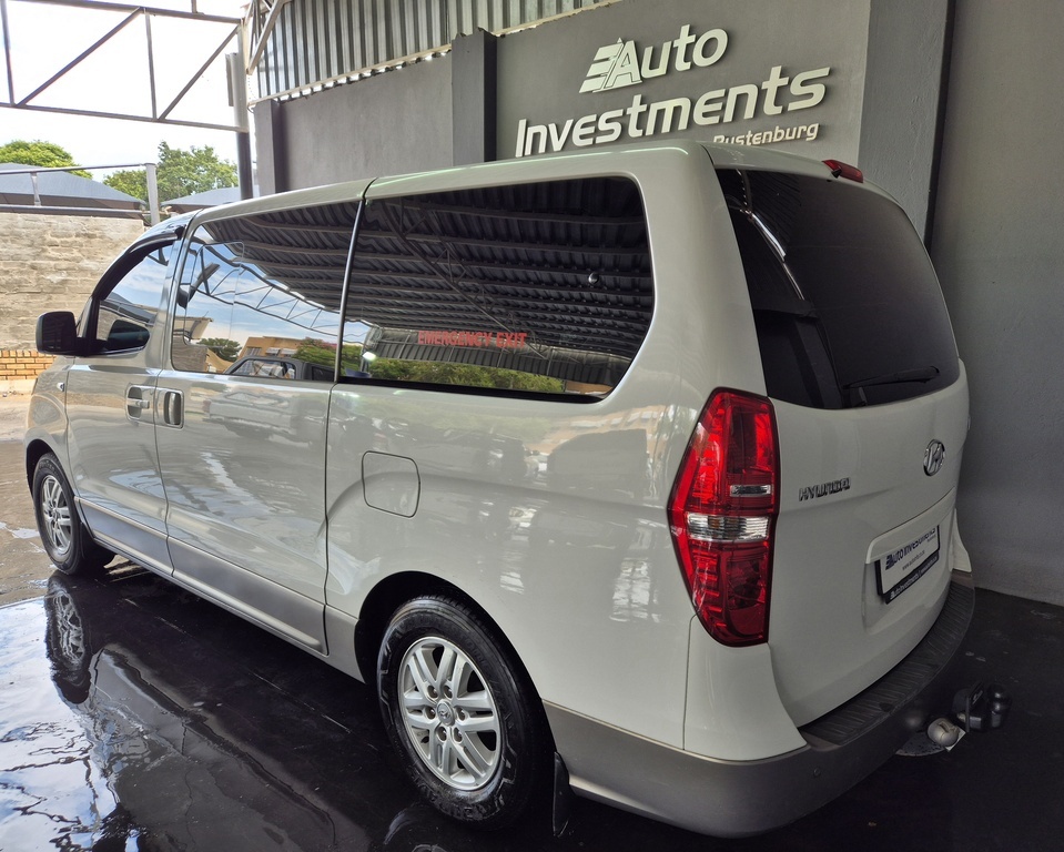 HYUNDAI H-1 H-1 GLS 2.4 CVVT/ 2.4 EXECUTIVE