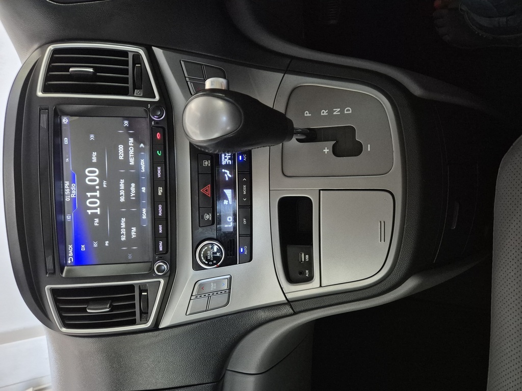 HYUNDAI H-1 H-1 2.5 CRDI A/T/ 2.5 ELITE A/T