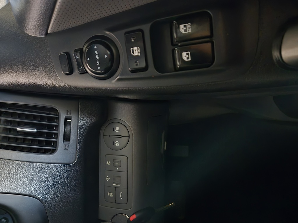 HYUNDAI H-1 H-1 2.5 CRDI A/T/ 2.5 ELITE A/T