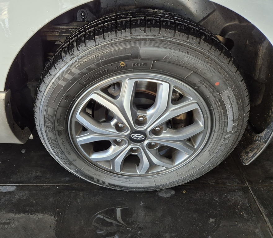 HYUNDAI H-1 H-1 2.5 CRDI A/T/ 2.5 ELITE A/T