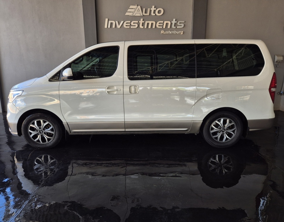 HYUNDAI H-1 H-1 2.5 CRDI A/T/ 2.5 ELITE A/T