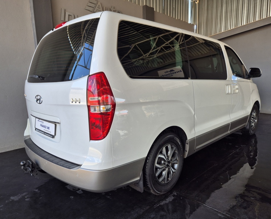 HYUNDAI H-1 H-1 2.5 CRDI A/T/ 2.5 ELITE A/T