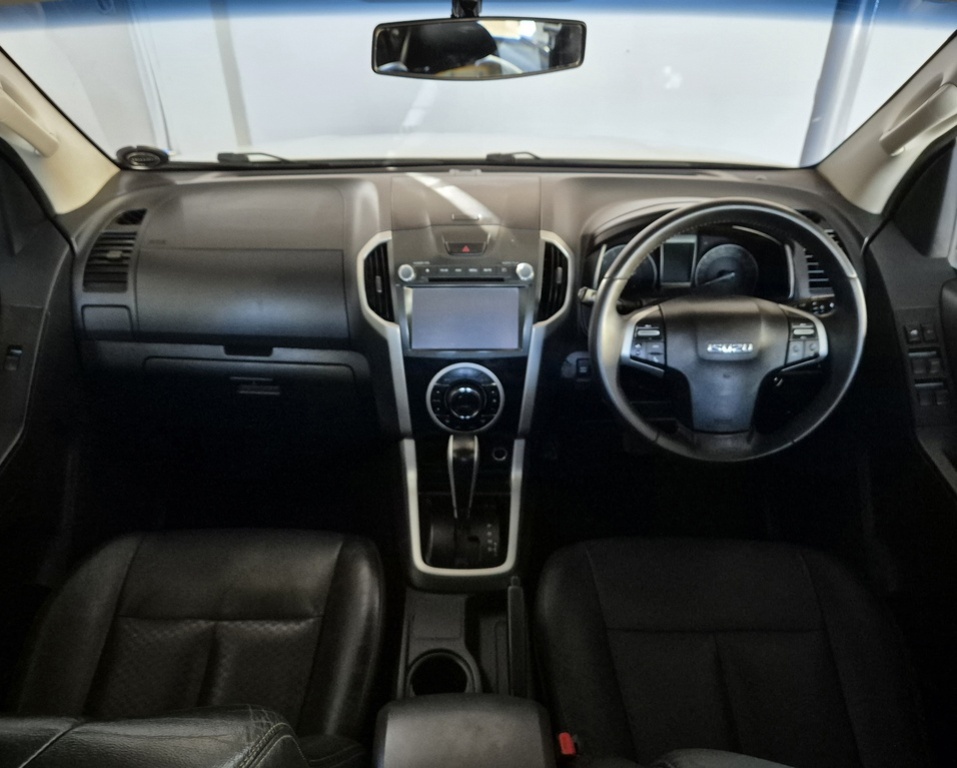 ISUZU KB KB 300 D-TEQ LX STANDARD A/T P/U D/C