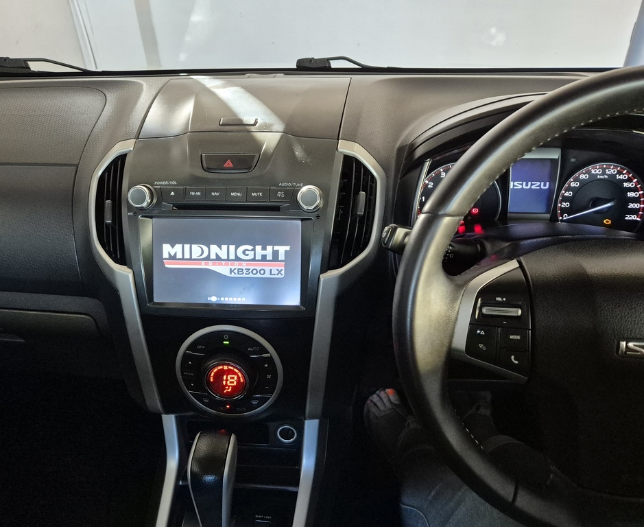 ISUZU KB KB 300 D-TEQ LX STANDARD A/T P/U D/C