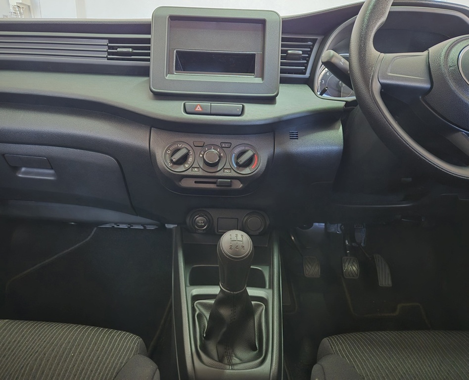 SUZUKI ERTIGA ERTIGA 1.5 GA - 12