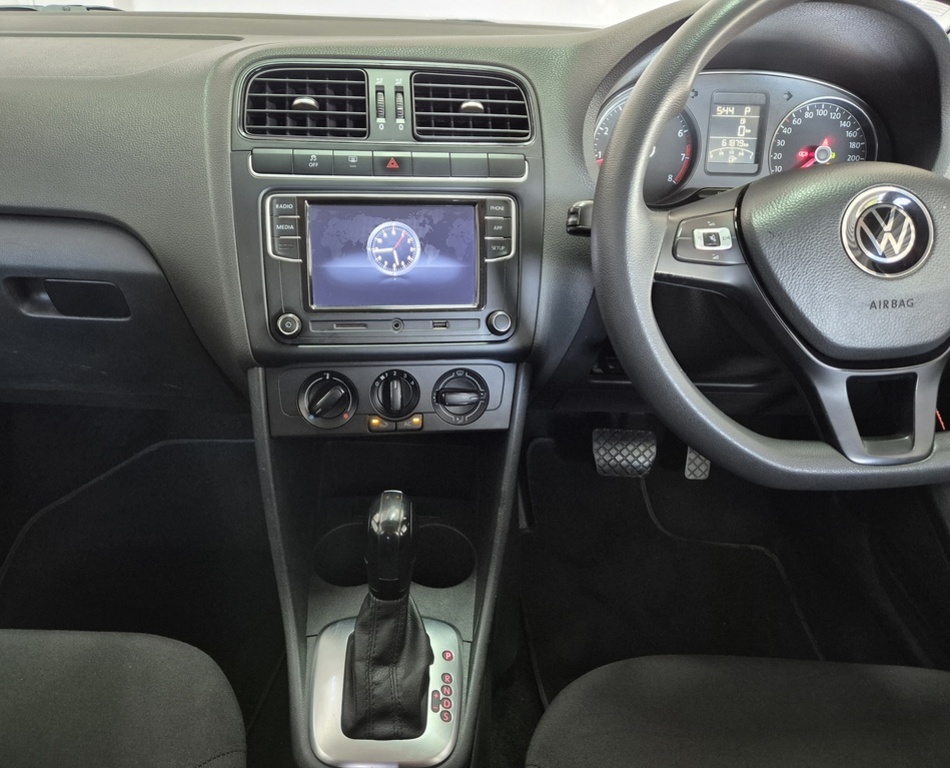 VOLKSWAGEN POLO VIVO POLO VIVO 1.6 COMFORTLINE TIP (5DR) - 12