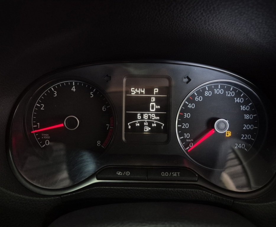 VOLKSWAGEN POLO VIVO POLO VIVO 1.6 COMFORTLINE TIP (5DR)