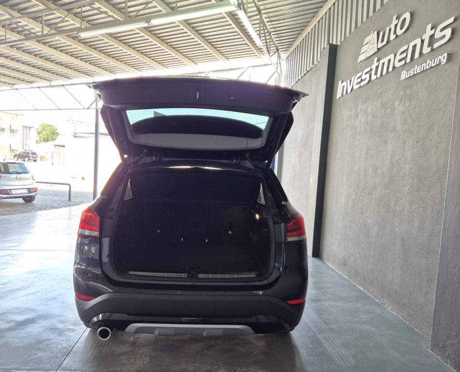 BMW X1 X1 sDRIVE18i A/T (F48) - 11