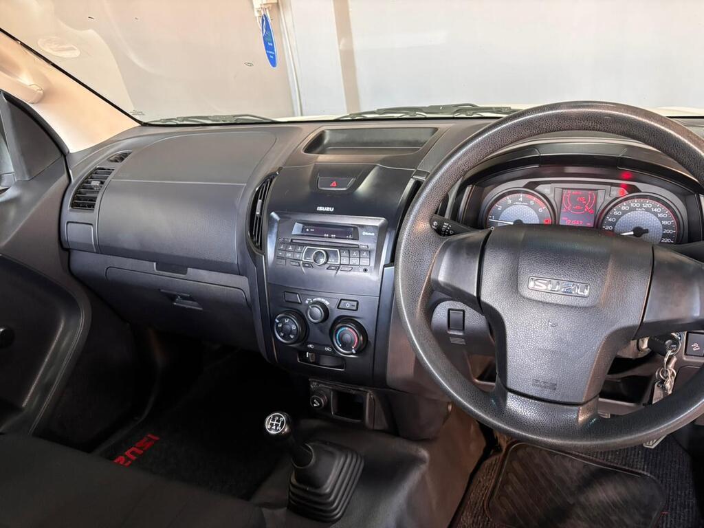 ISUZU D-MAX D-MAX 250 HO FLEETSIDE SAFETY S/C P/U - 10