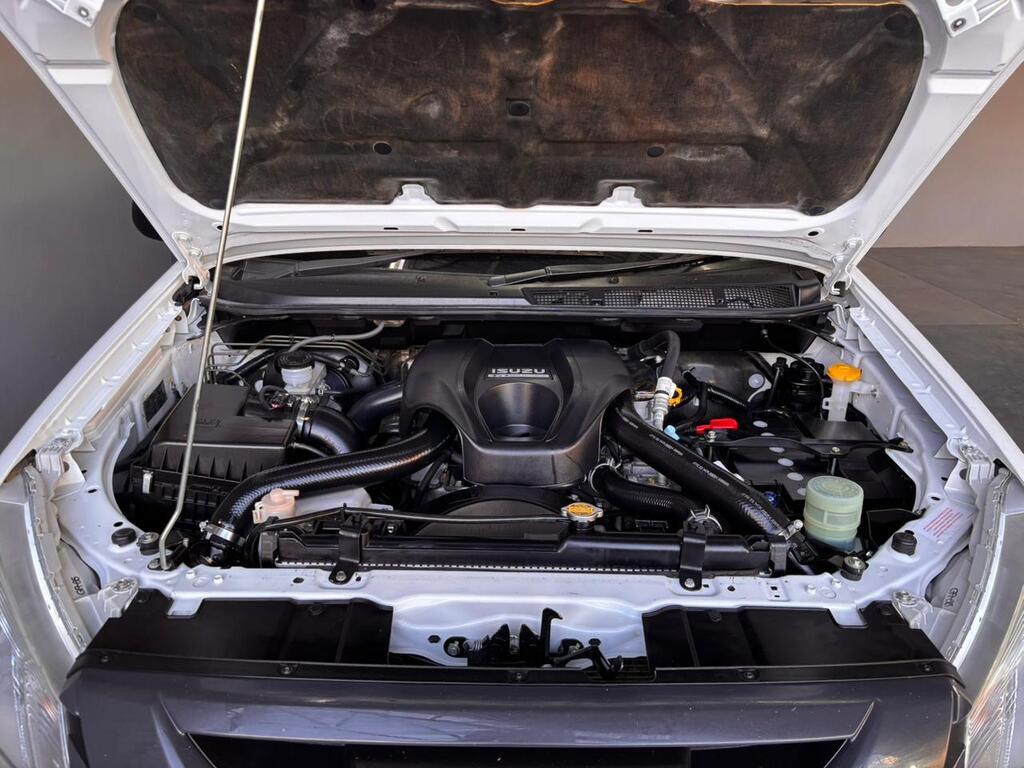 ISUZU D-MAX D-MAX 250 HO FLEETSIDE SAFETY S/C P/U - 12