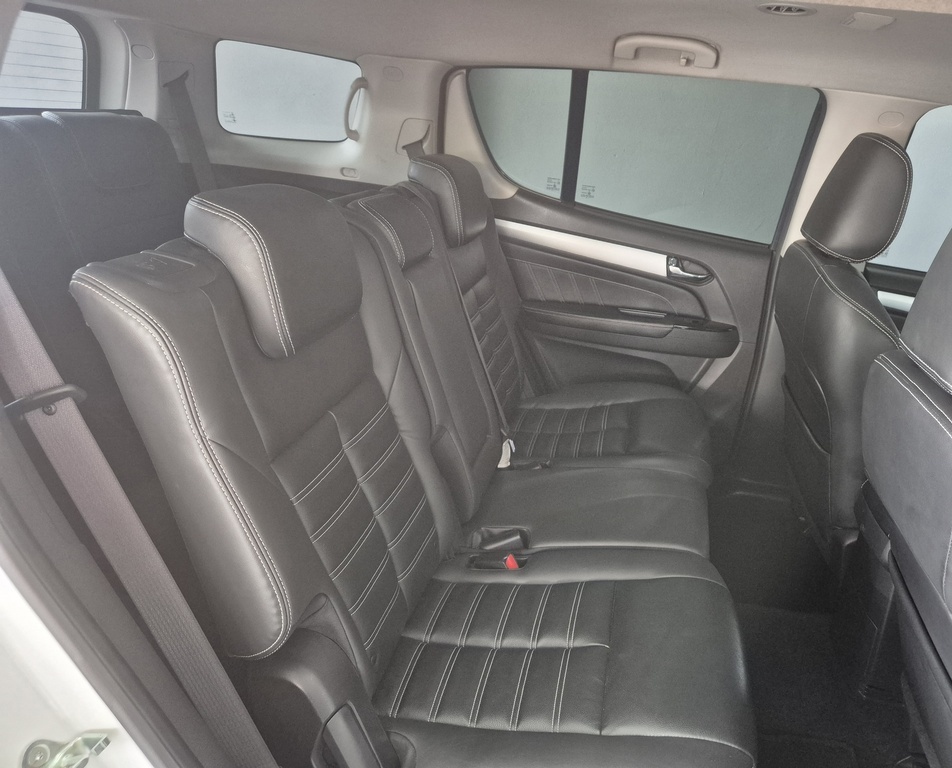 ISUZU MU-X MU-X 3.0D A/T