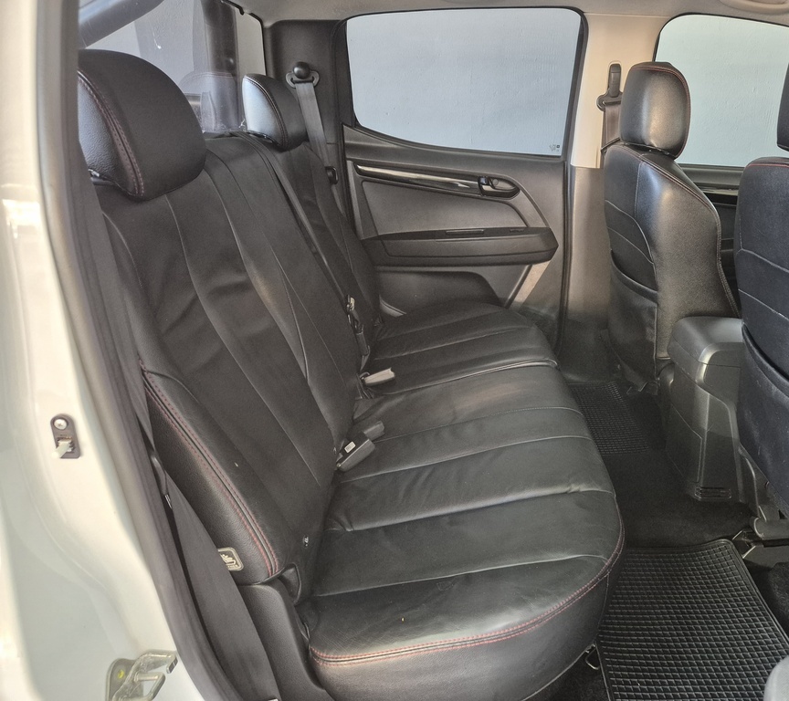 ISUZU KB KB 250 D-TEQ HO X-RIDER P/U D/C