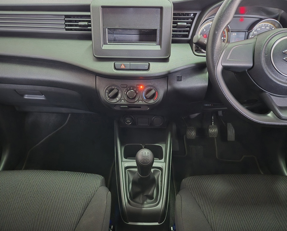 SUZUKI ERTIGA ERTIGA 1.5 GA - 12