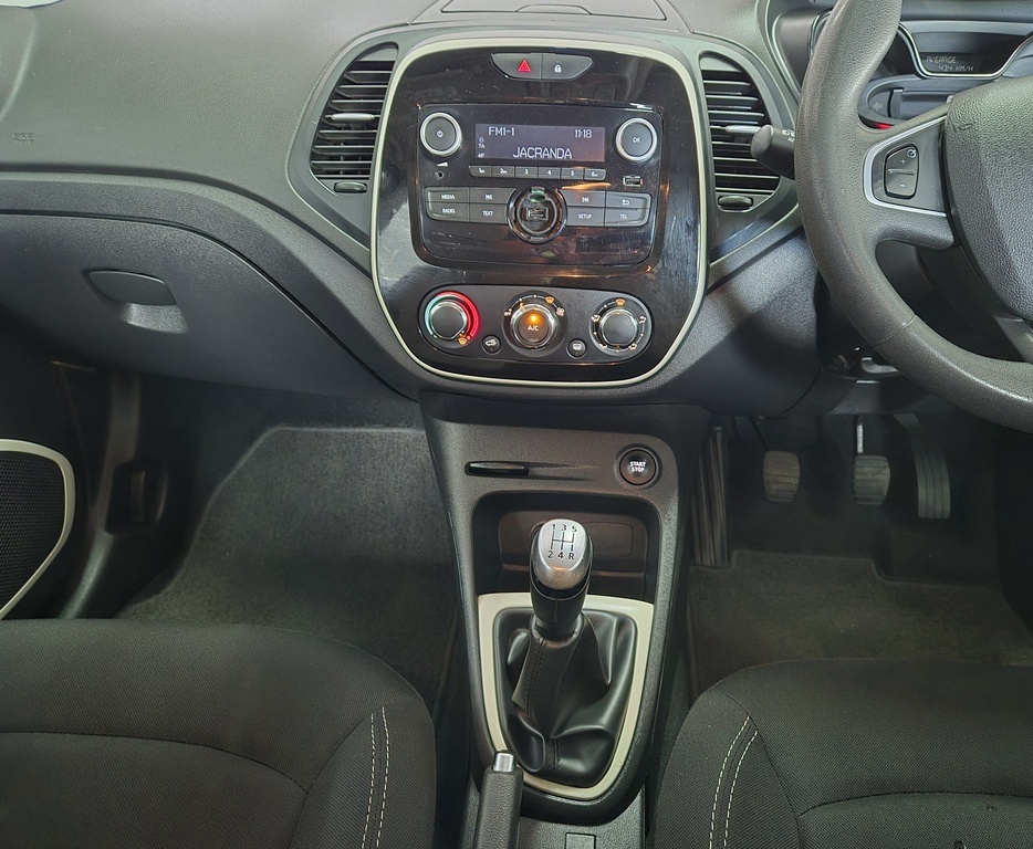 RENAULT CAPTUR CAPTUR 900T BLAZE 5DR (66KW) - 12
