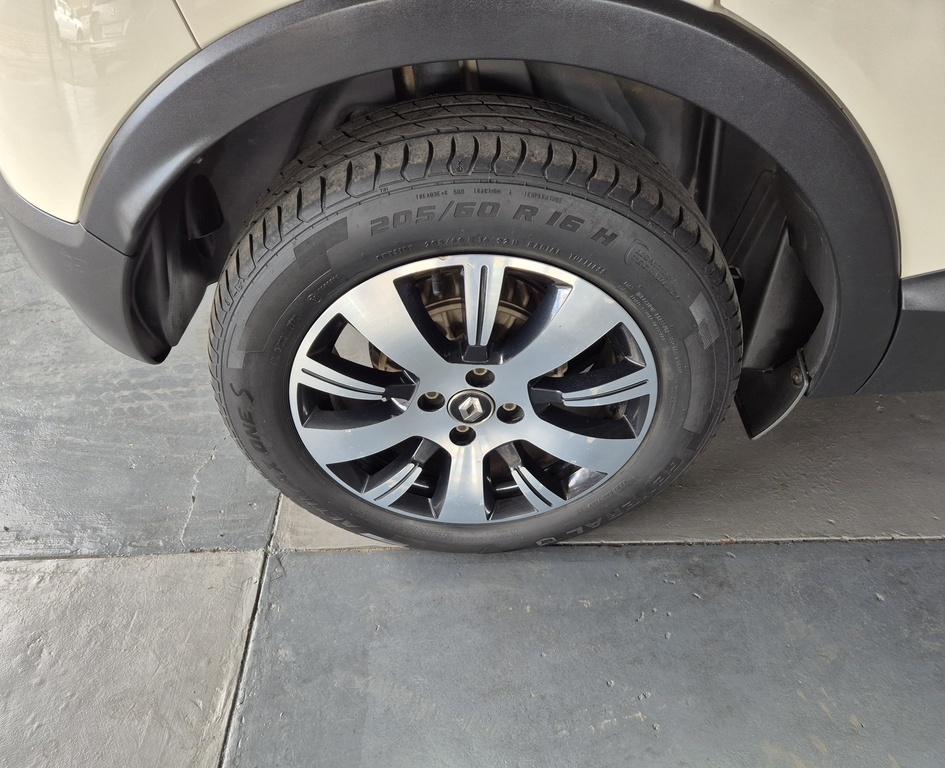 RENAULT CAPTUR CAPTUR 900T BLAZE 5DR (66KW) - 15