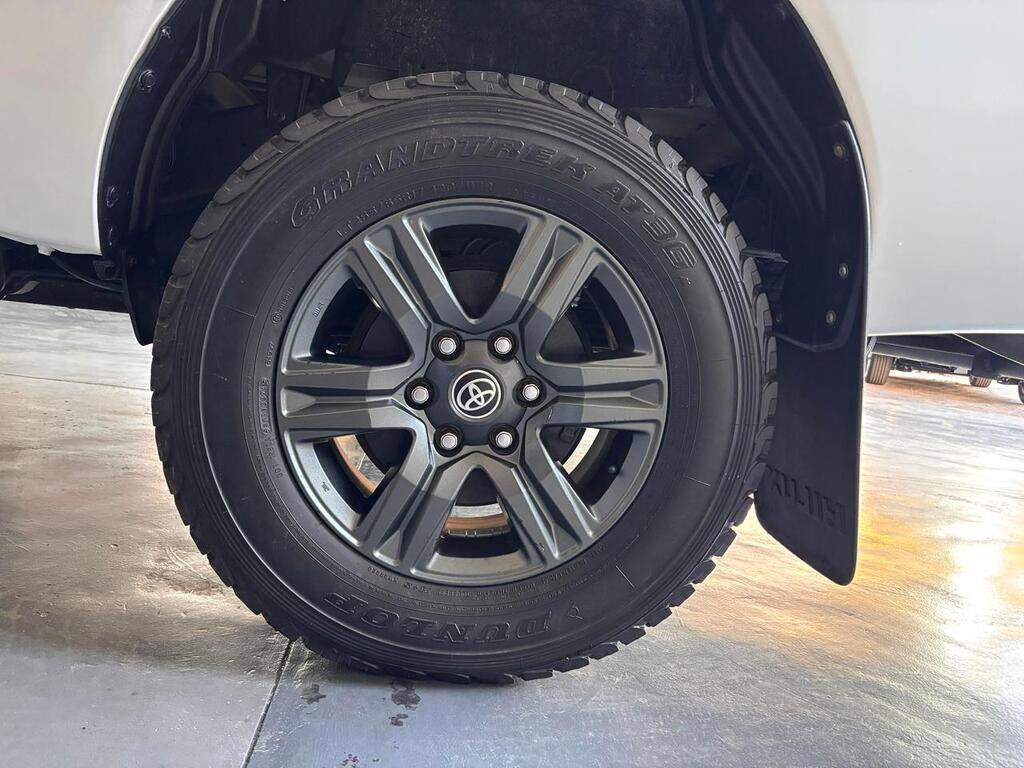 TOYOTA HILUX HILUX 2.8 GD-6 RB RAIDER A/T P/U S/C - 15