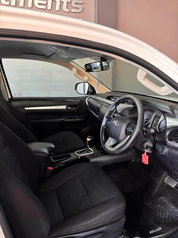 TOYOTA HILUX HILUX 2.8 GD-6 RB RAIDER A/T P/U S/C - 9