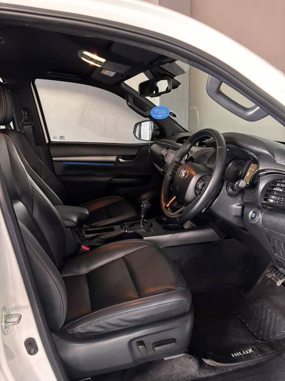 TOYOTA HILUX HILUX 2.8 GD-6 RB LEGEND 4X4 A/T P/U D/C