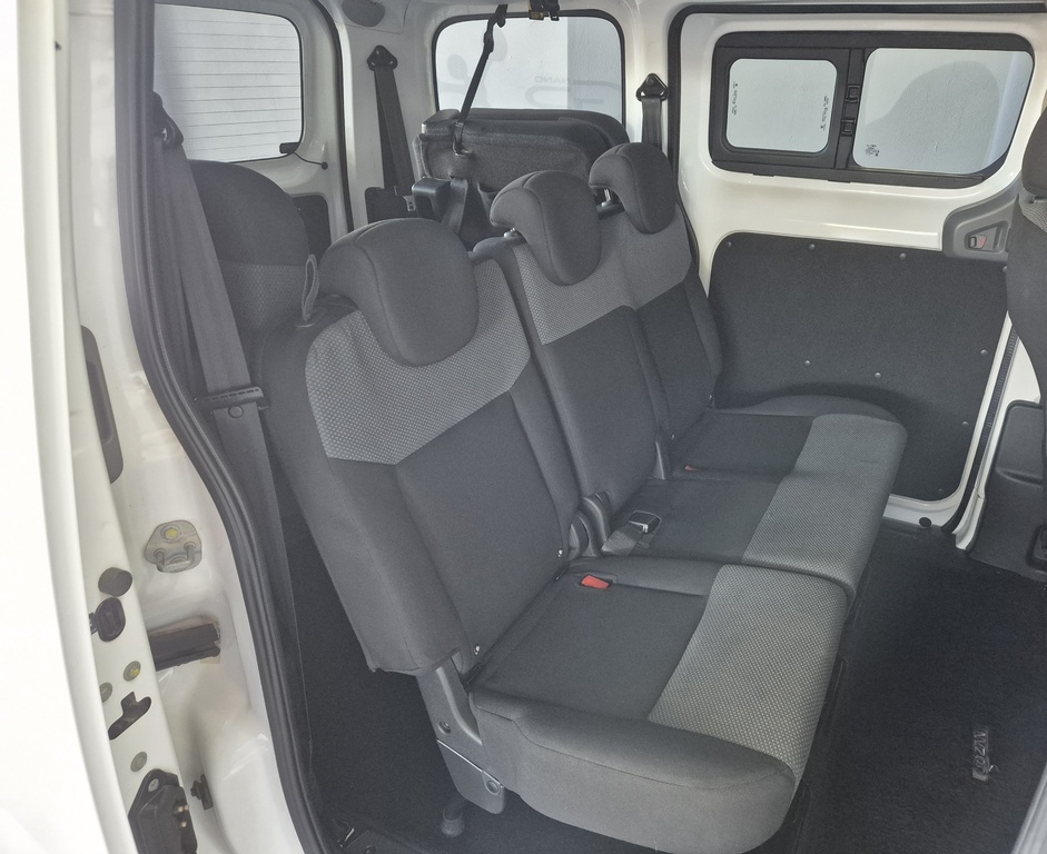 NISSAN PRIMASTAR/ NV 200 NV200 1.5dCi VISIA 7 SEATER - 10