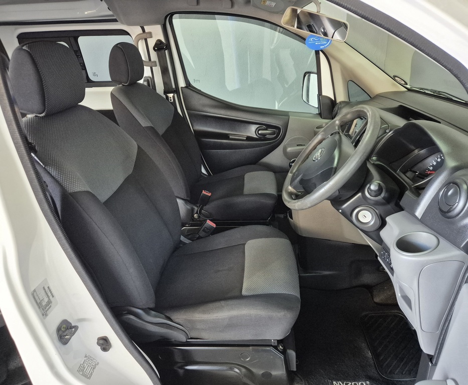 NISSAN PRIMASTAR/ NV 200 NV200 1.5dCi VISIA 7 SEATER - 9